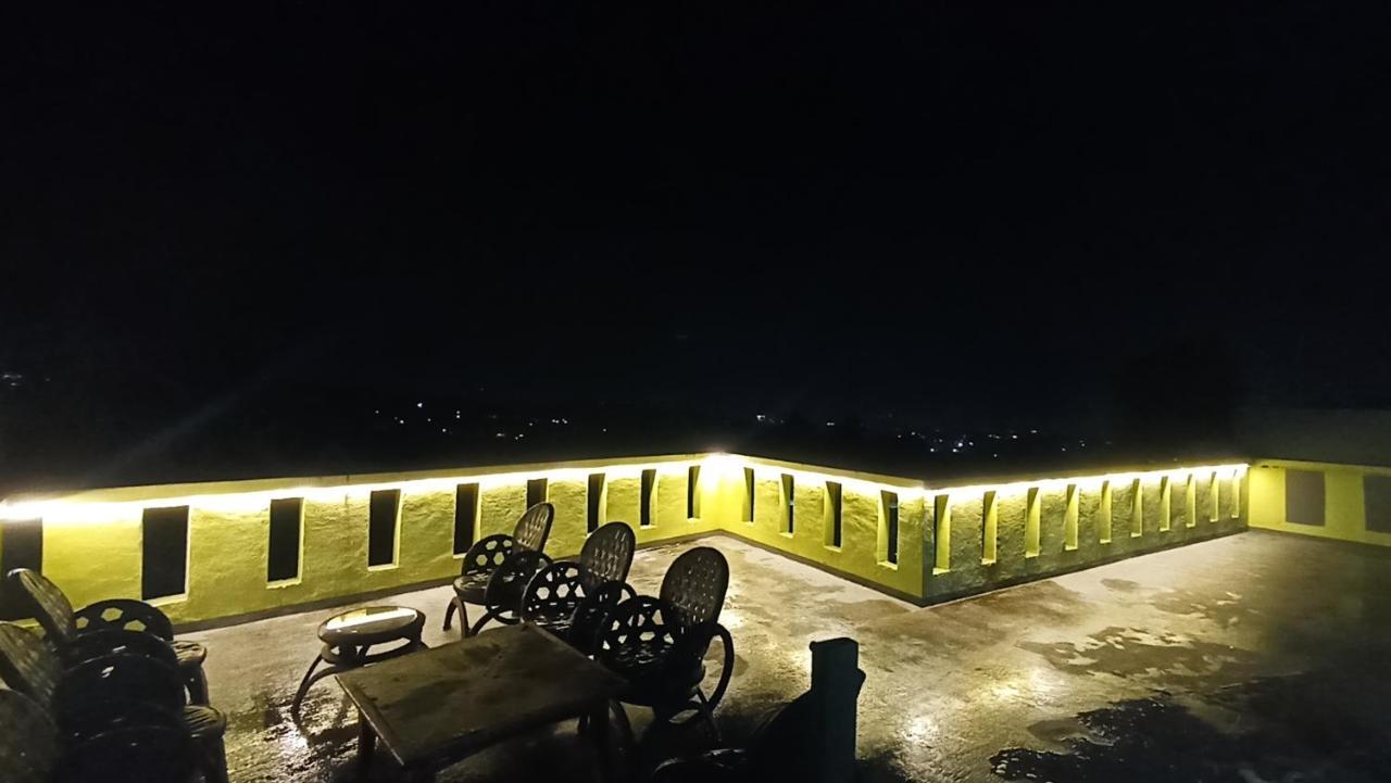 Villa Hc2 Cipayung  Buitenkant foto